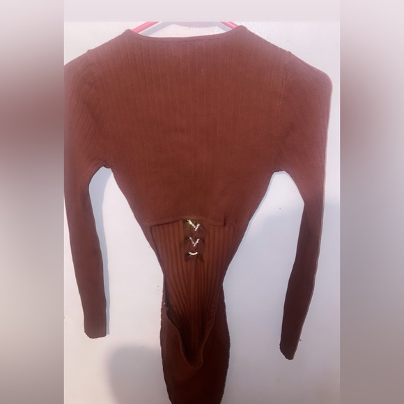 Brown dress - Picture 4 of 4